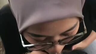 Viral Hijab Cantik Binal Yg Lagi Berkarisma dengan kayalan gukguk Main di Gang Sempit Top 2025 New